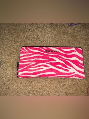 Michael Kors Pink and White Zebra Zip Wallet new.